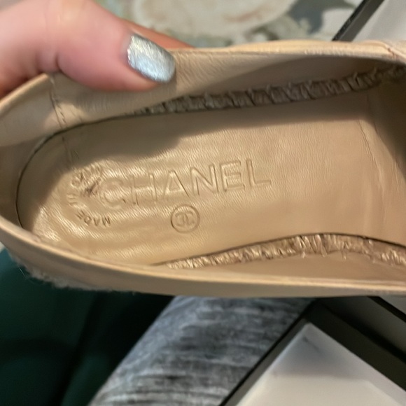 Chanel Espadrilles 38 Great Condition - Picture 4 of 11